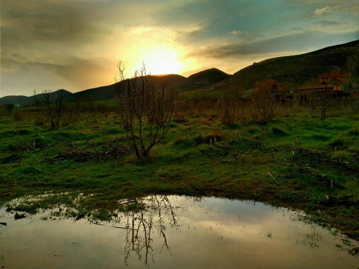 Ferme D'Hote La Vallee อัซโร ภายนอก รูปภาพ