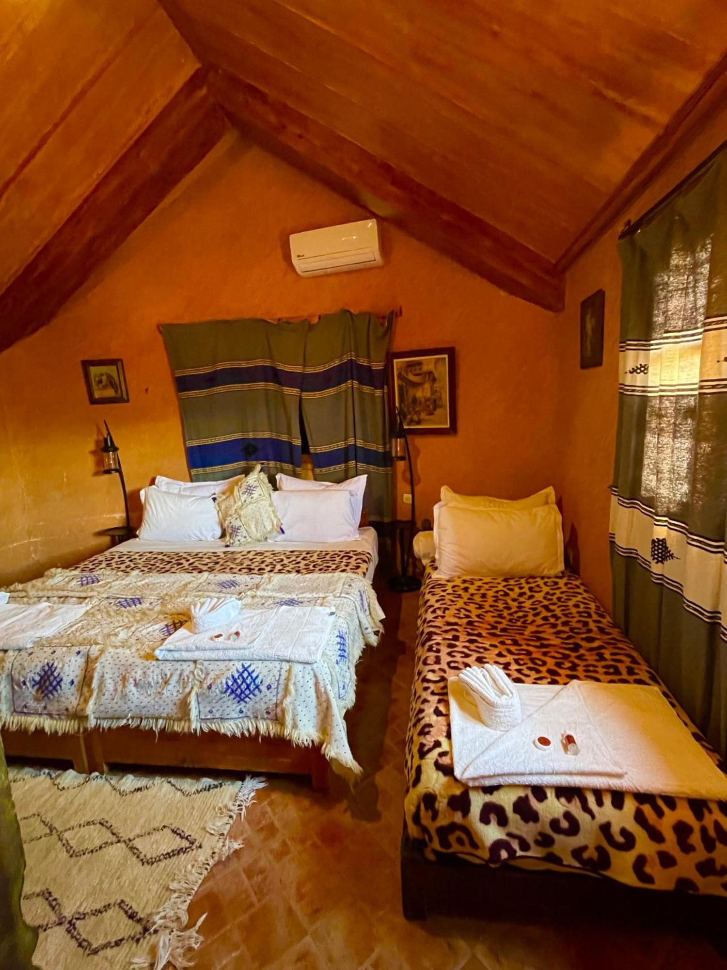 Ferme D'Hote La Vallee อัซโร ภายนอก รูปภาพ