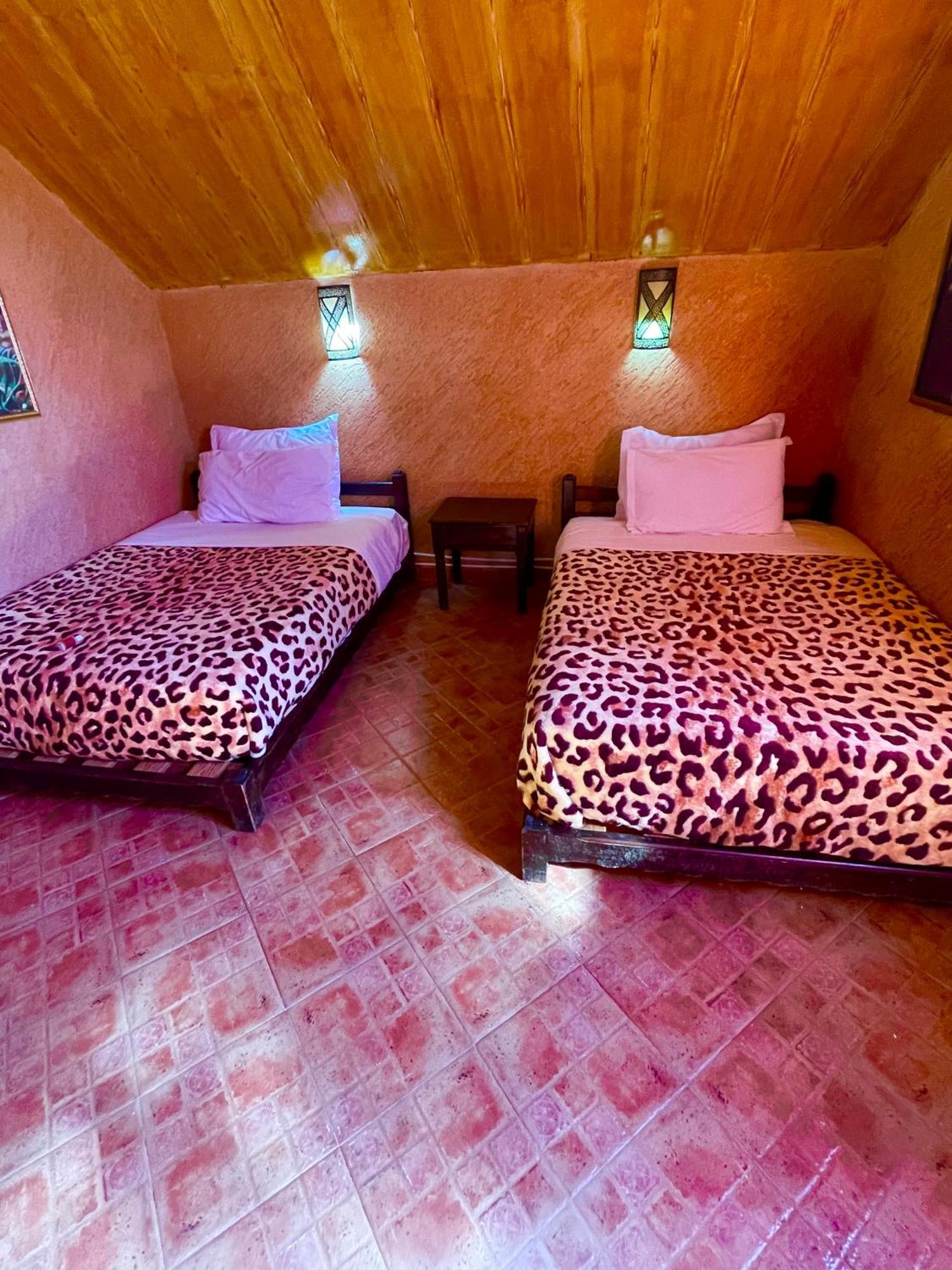 Ferme D'Hote La Vallee อัซโร ภายนอก รูปภาพ