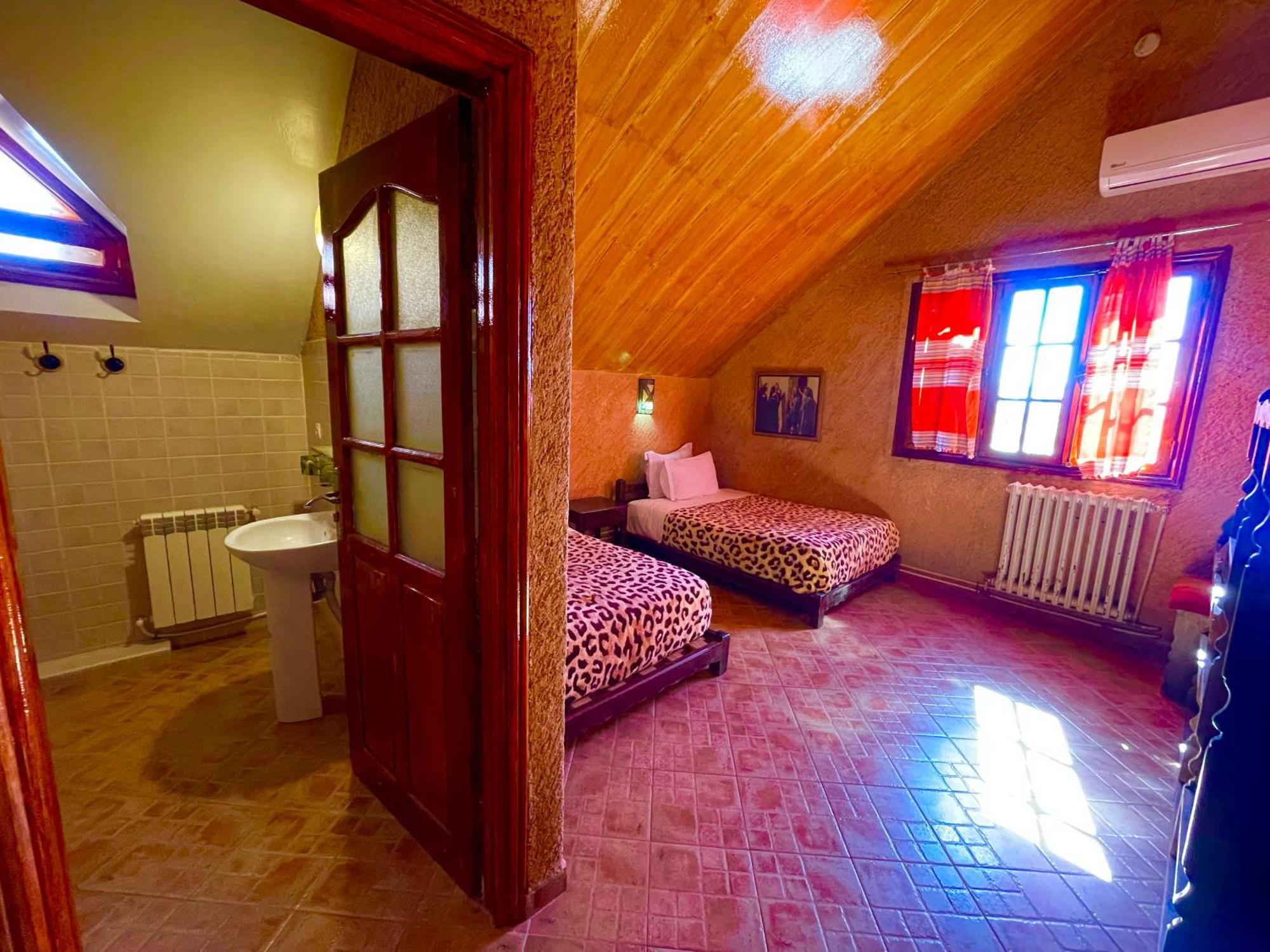 Ferme D'Hote La Vallee อัซโร ภายนอก รูปภาพ