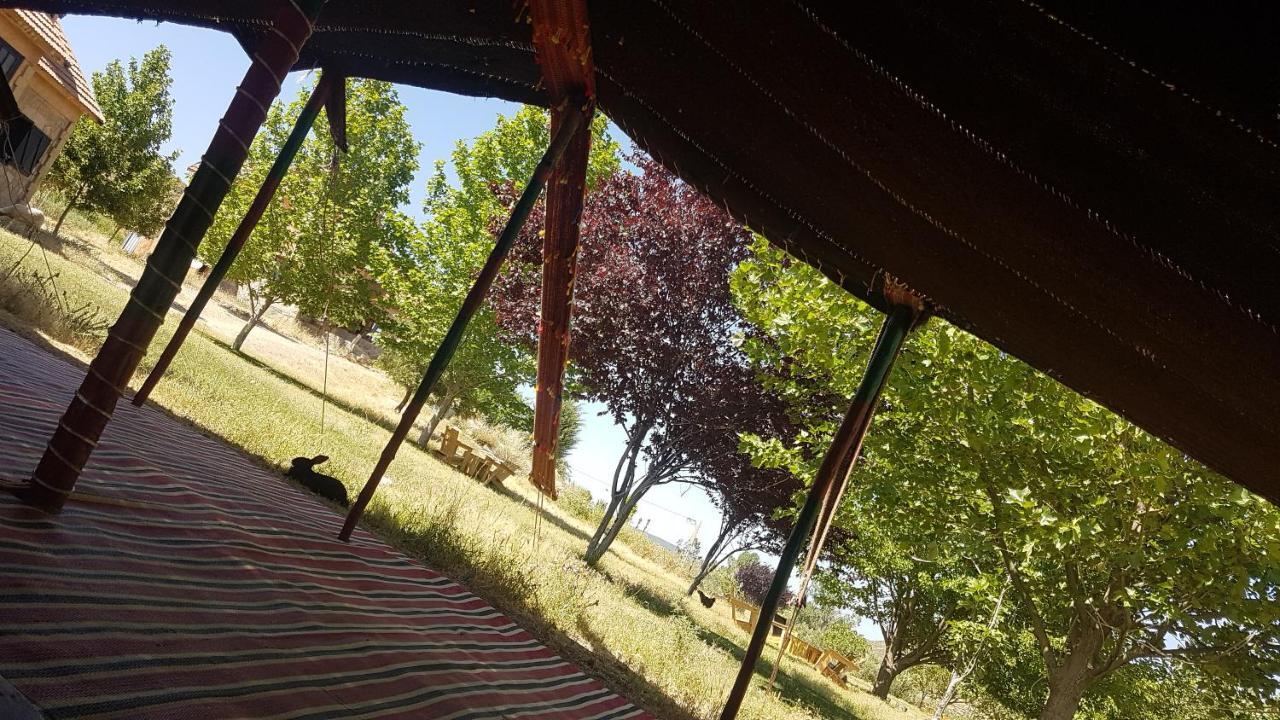 Ferme D'Hote La Vallee อัซโร ภายนอก รูปภาพ
